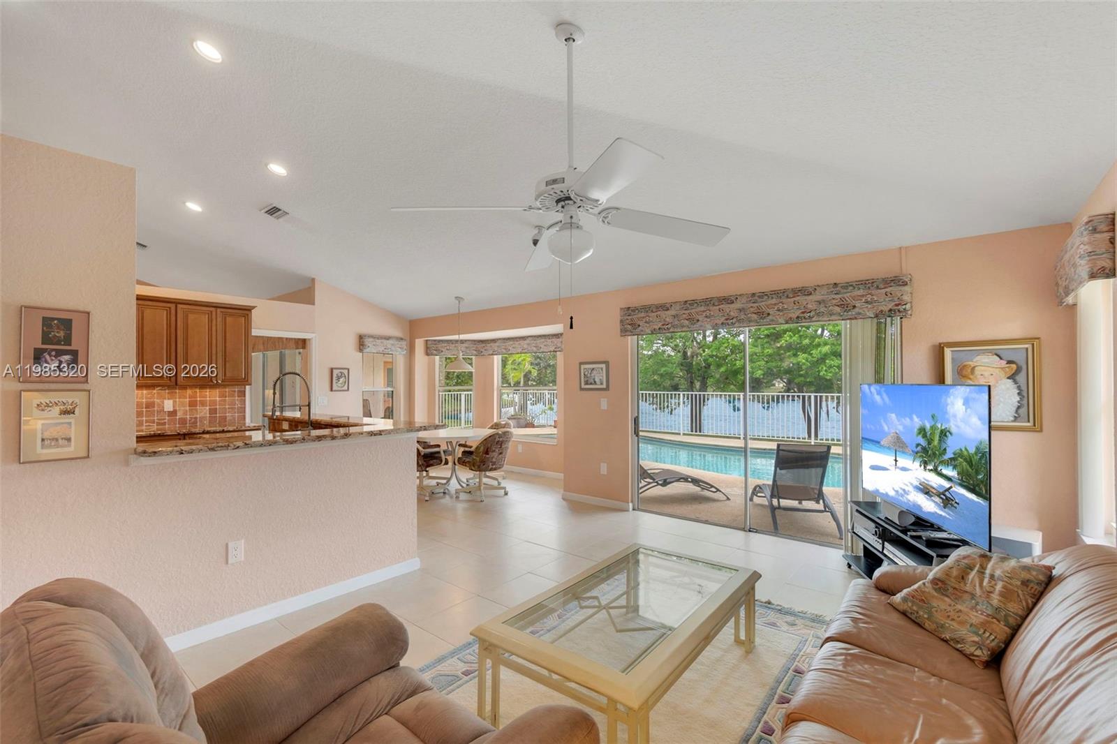 4927 NW 67th Ave
