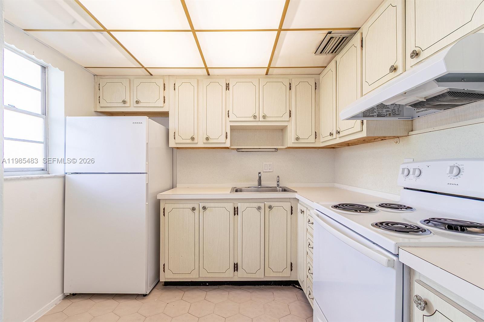 700 Layne Blvd # 118