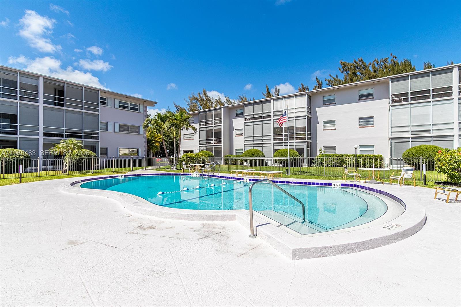 700 Layne Blvd # 118