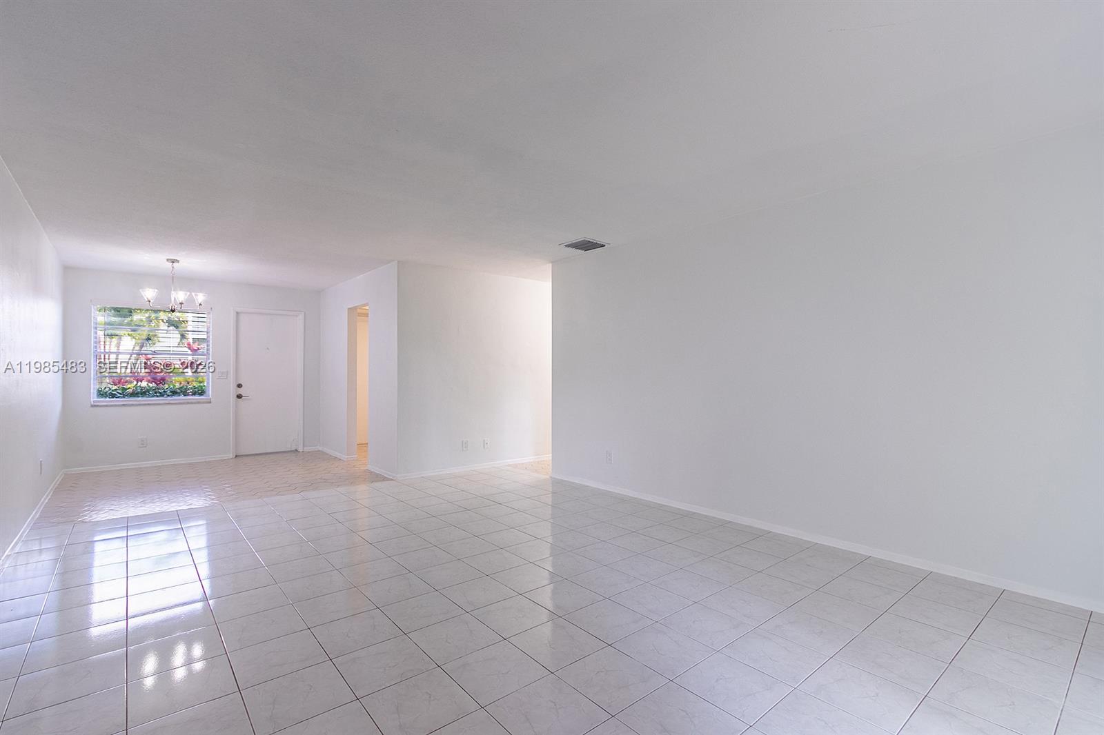 700 Layne Blvd # 118