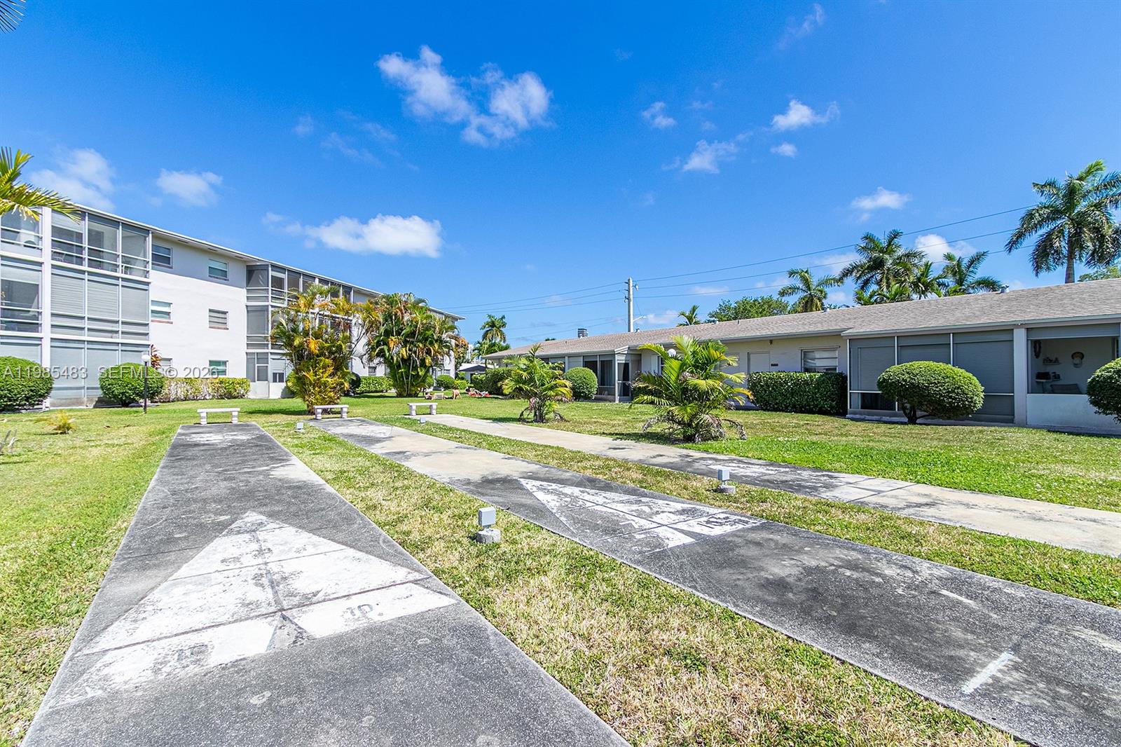 700 Layne Blvd # 118