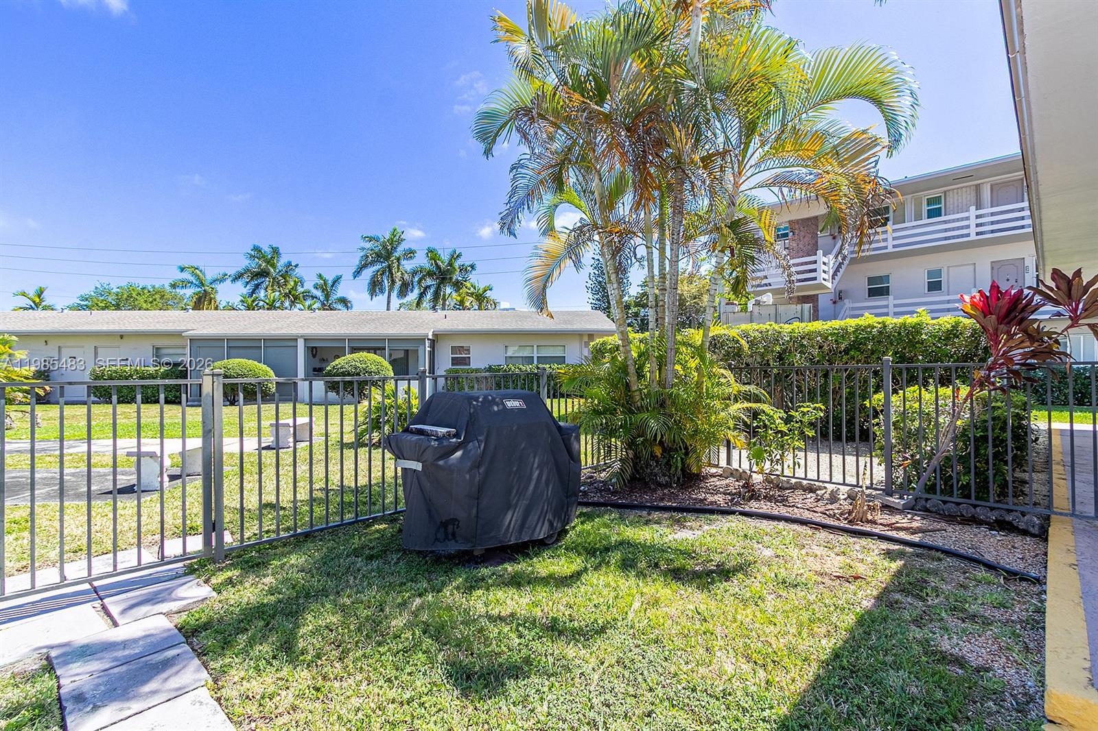 700 Layne Blvd # 118
