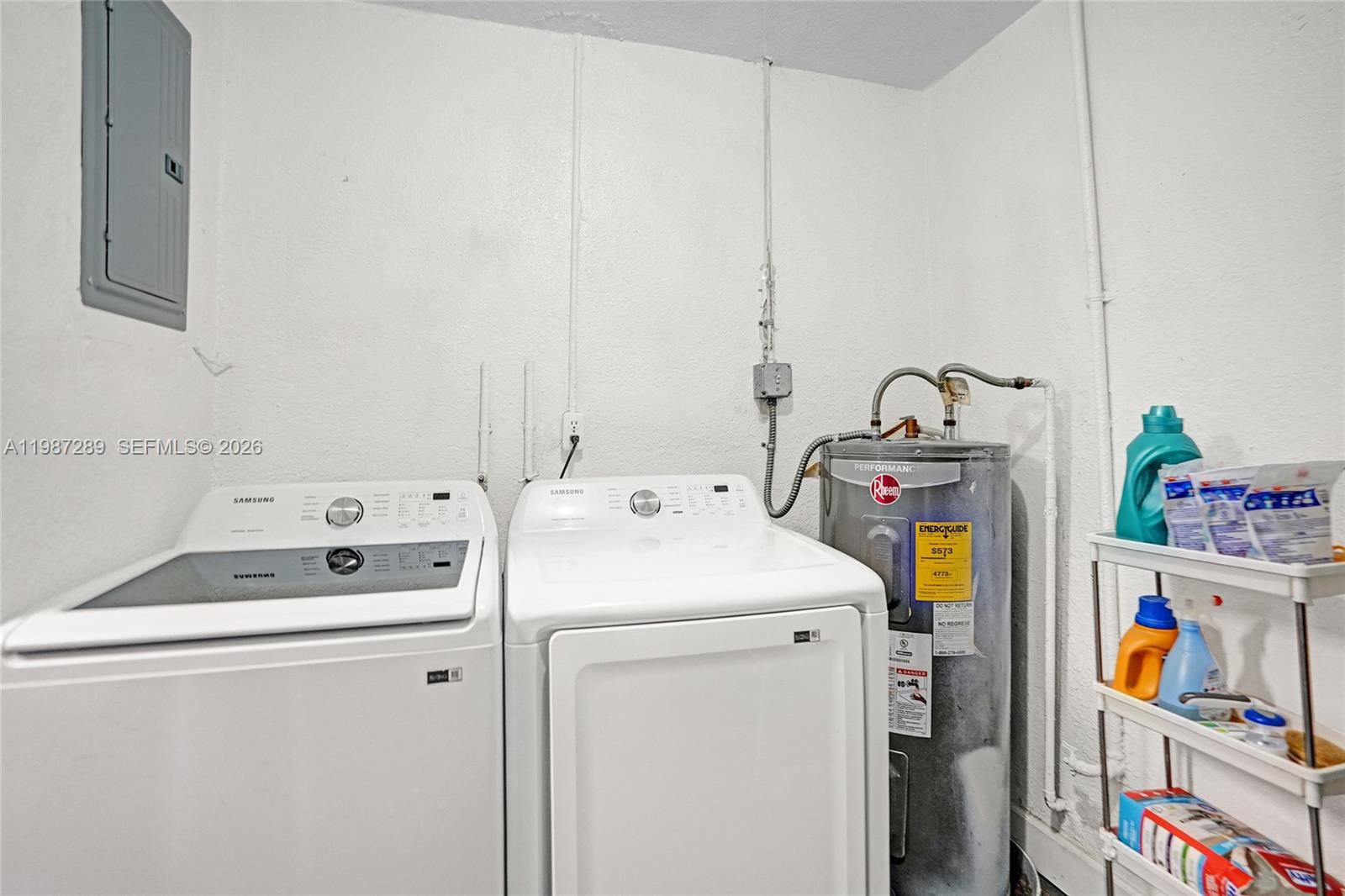 3320 NW 18th St