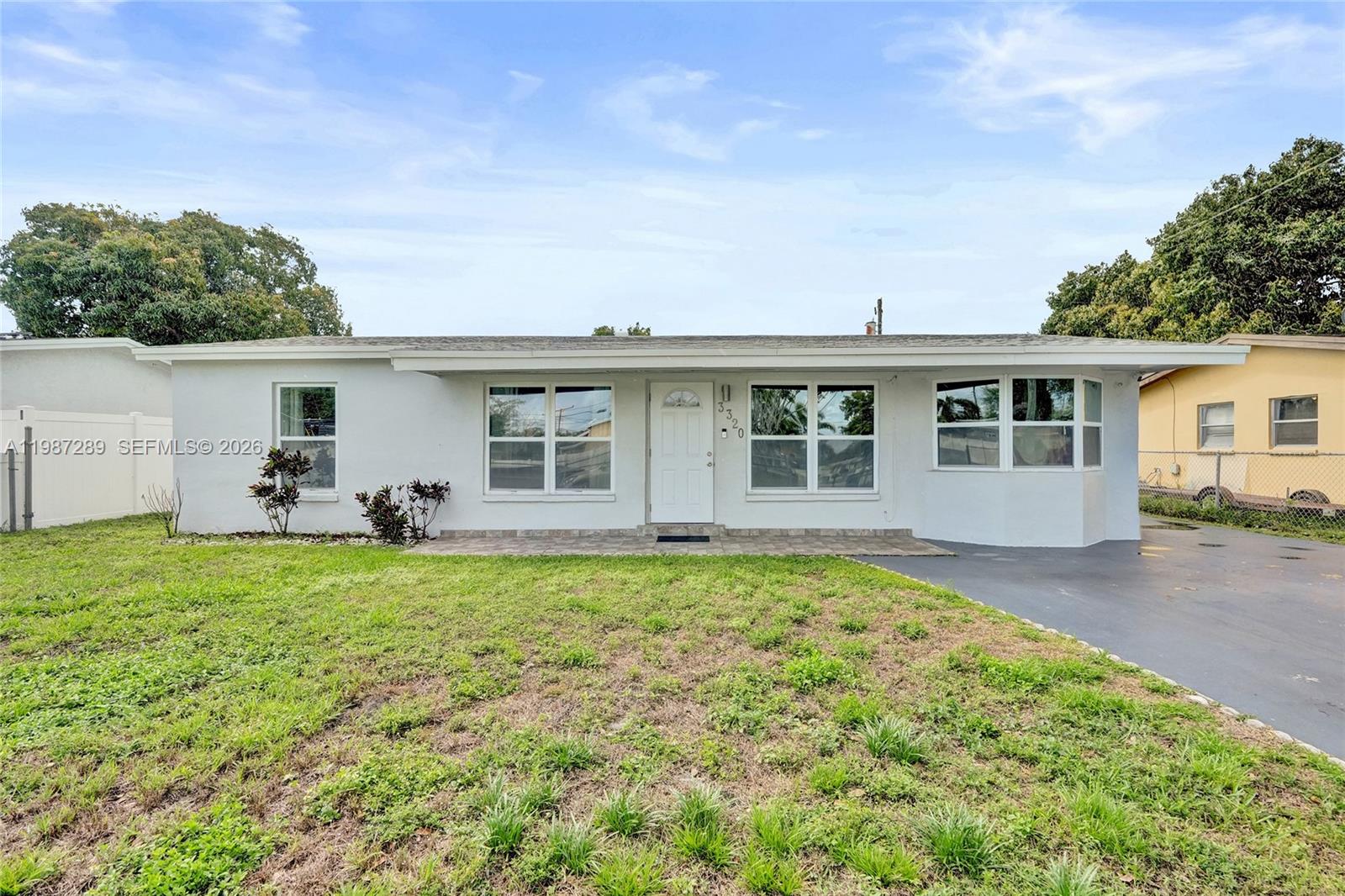 3320 NW 18th St