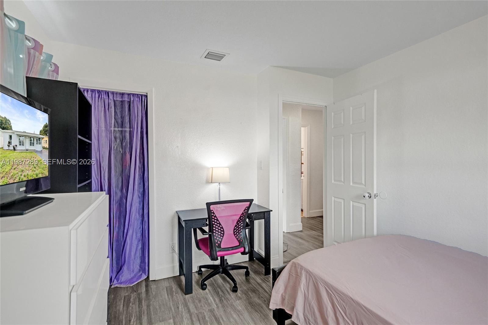 3320 NW 18th St