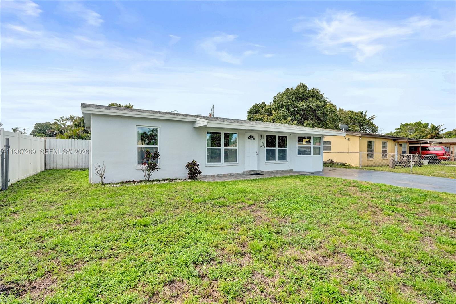 3320 NW 18th St