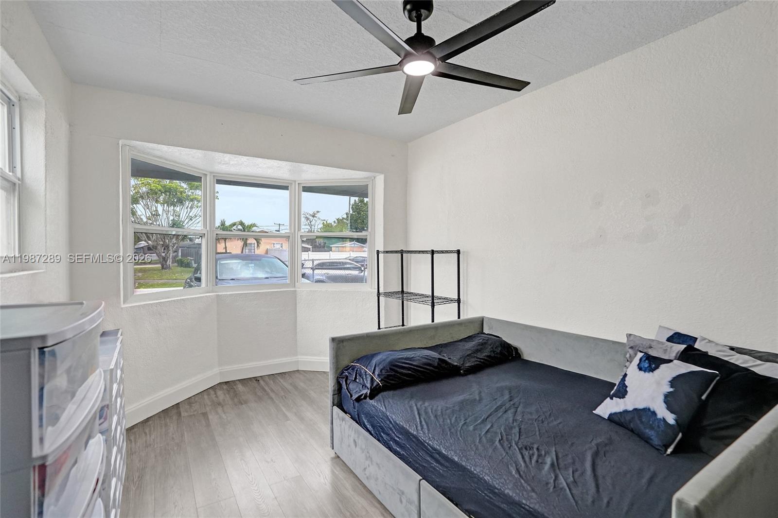 3320 NW 18th St
