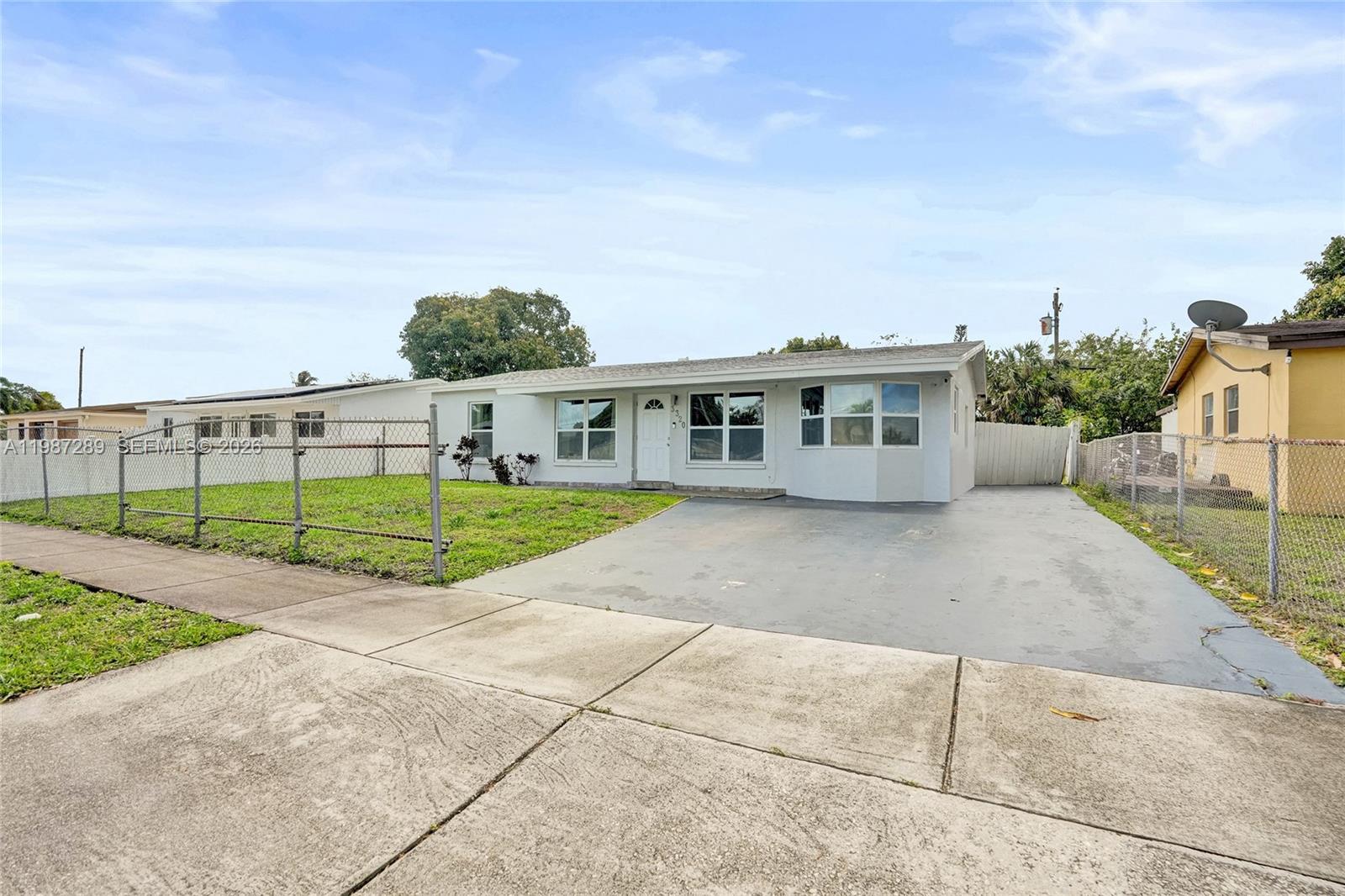 3320 NW 18th St