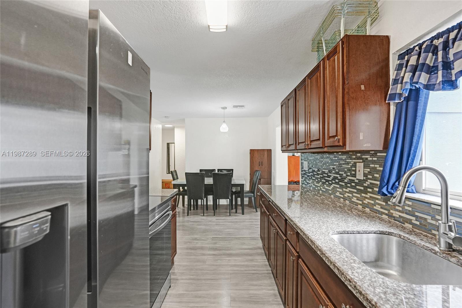 3320 NW 18th St