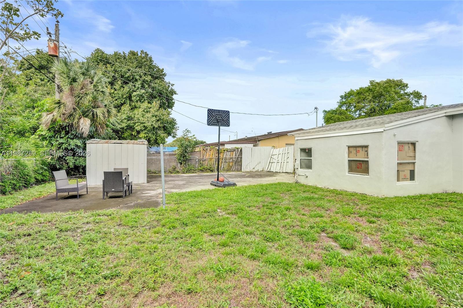 3320 NW 18th St