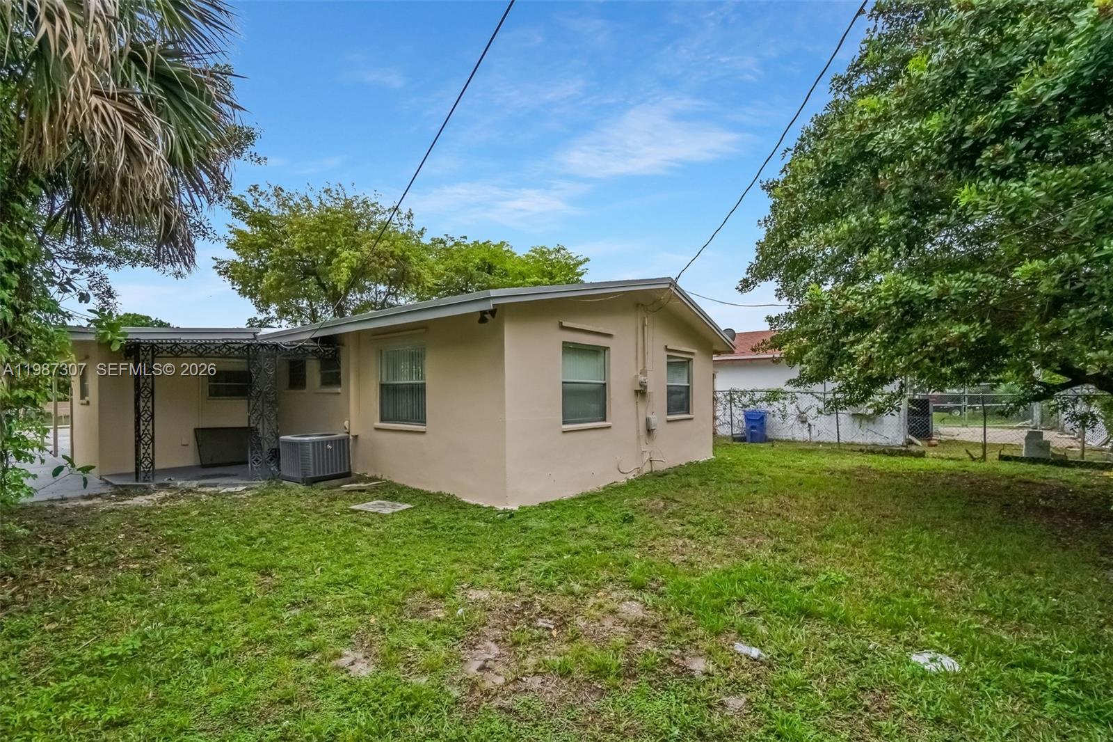 2857 NW 12th St