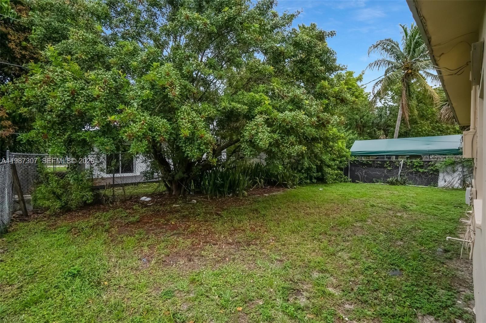 2857 NW 12th St