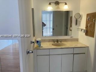 17021 N Bay Rd # 624