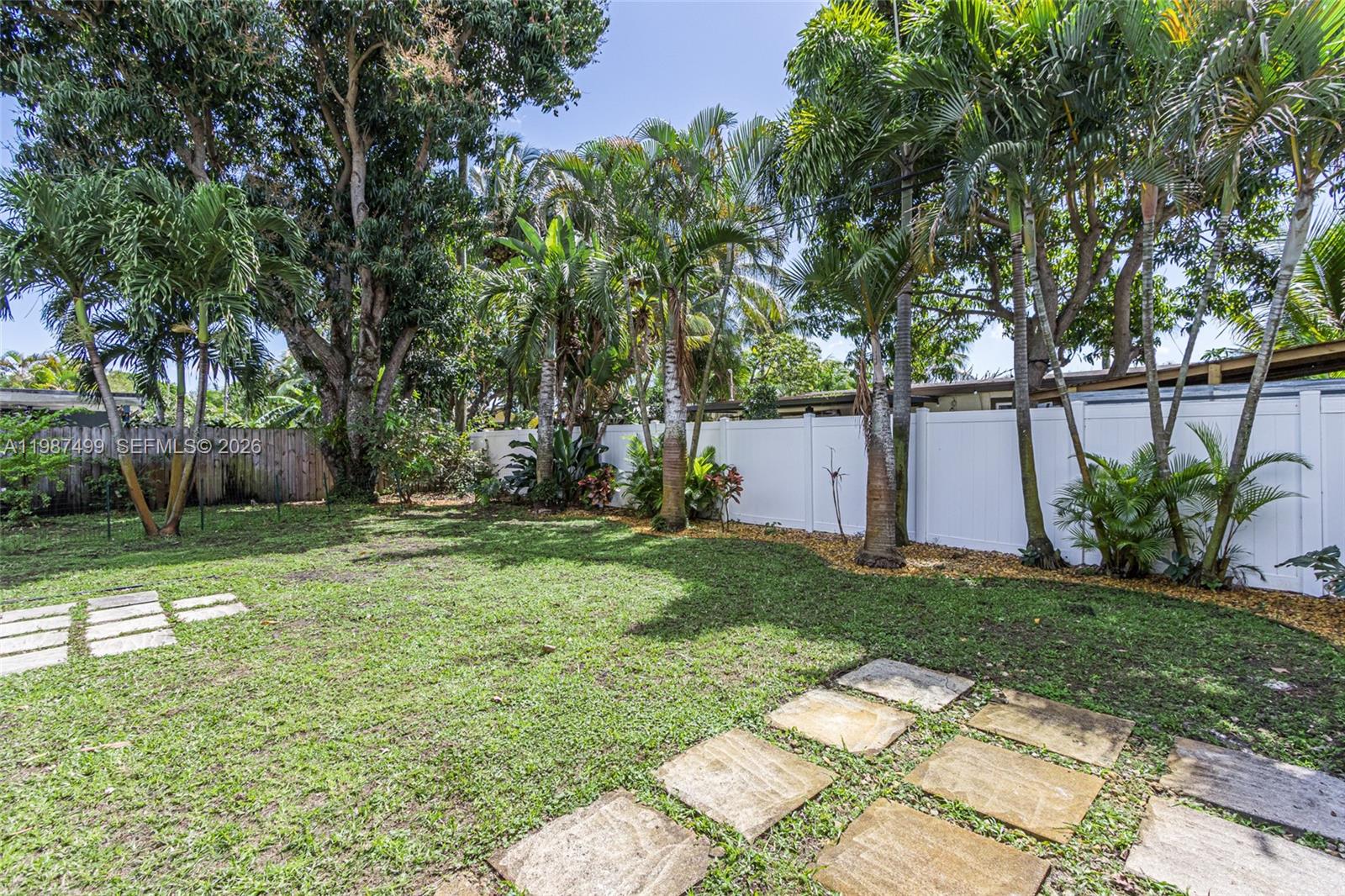 3460 SW 16th Ct
