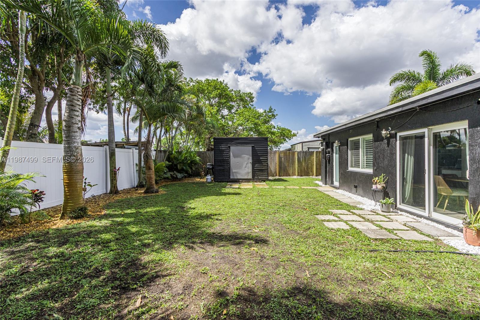 3460 SW 16th Ct