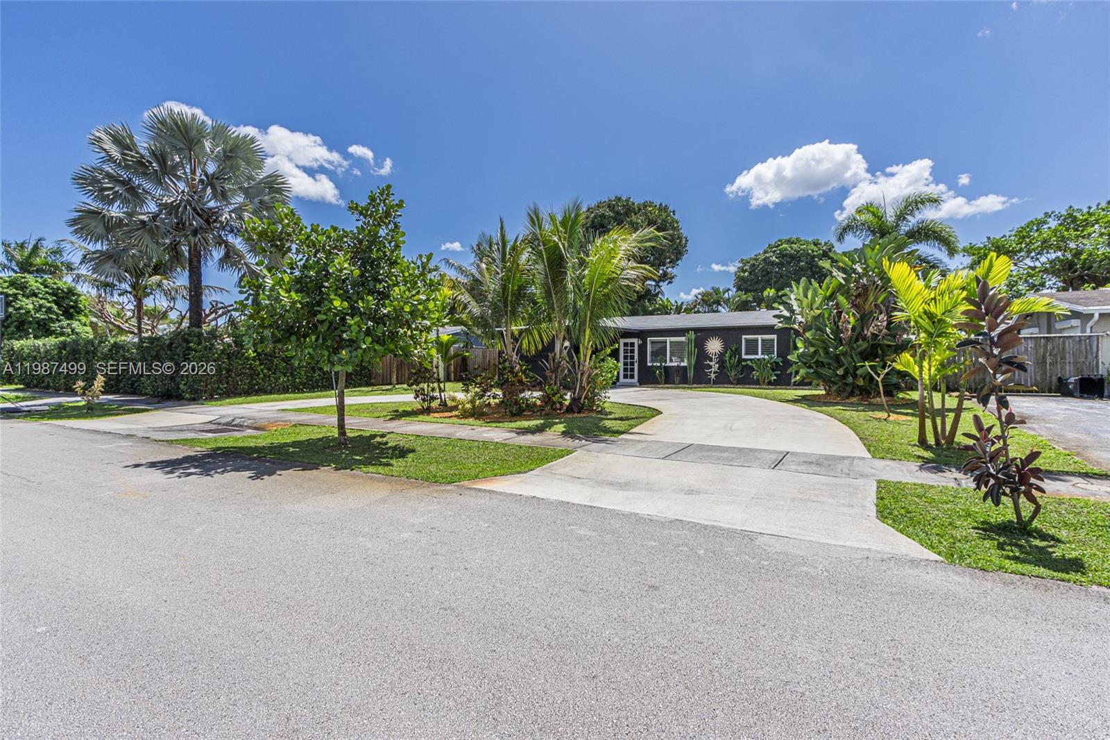 3460 SW 16th Ct