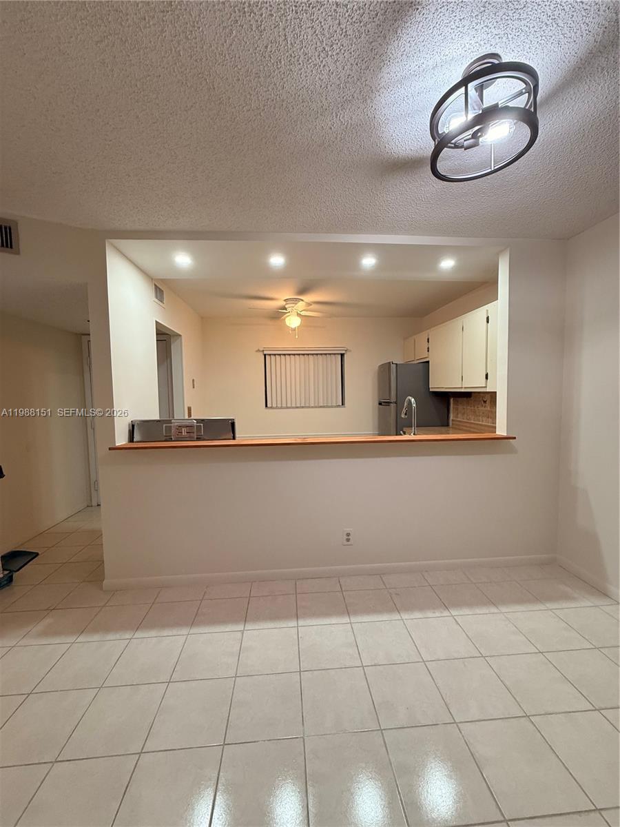 5130 Las Verdes Cir # 123