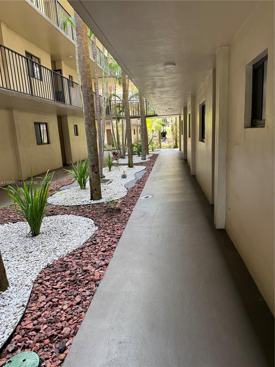 5130 Las Verdes Cir # 123