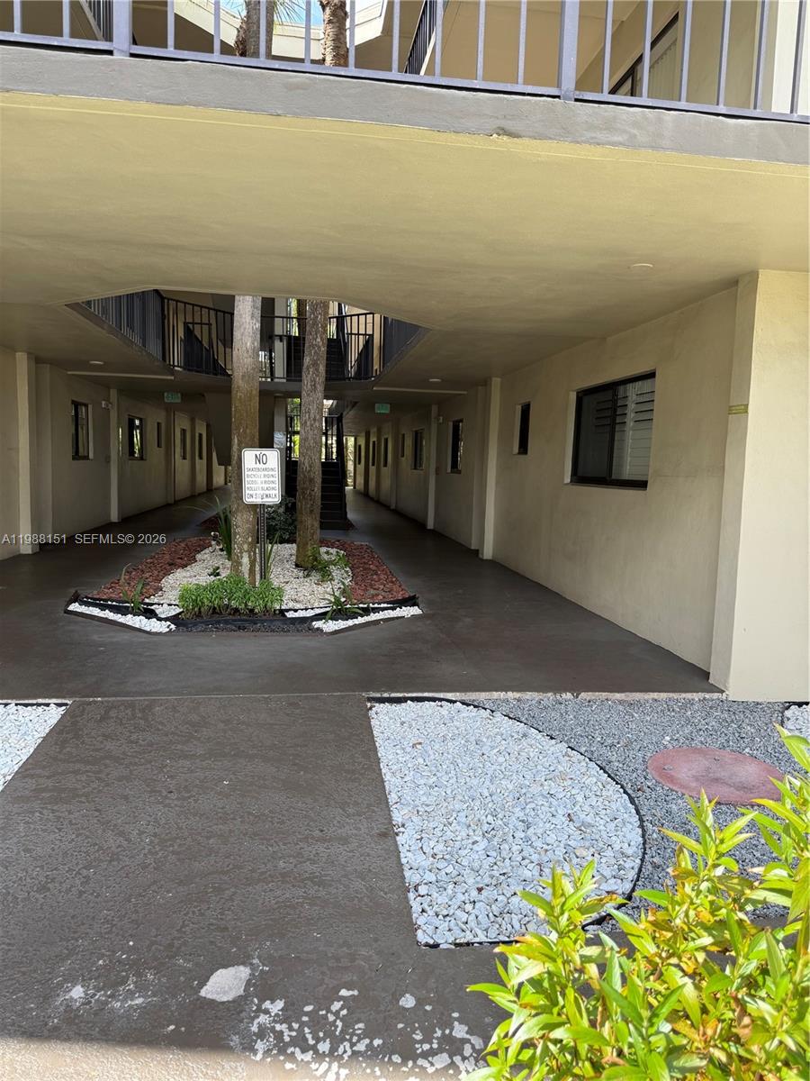 5130 Las Verdes Cir # 123