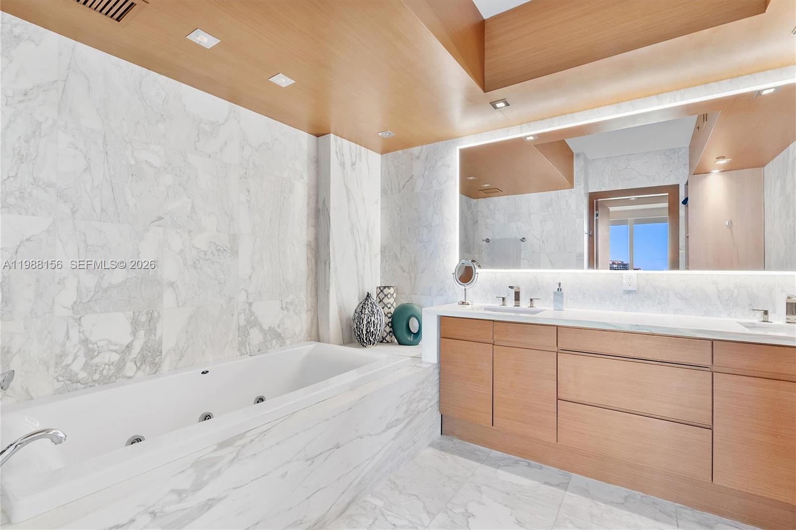 1000 S Pointe Dr # 705