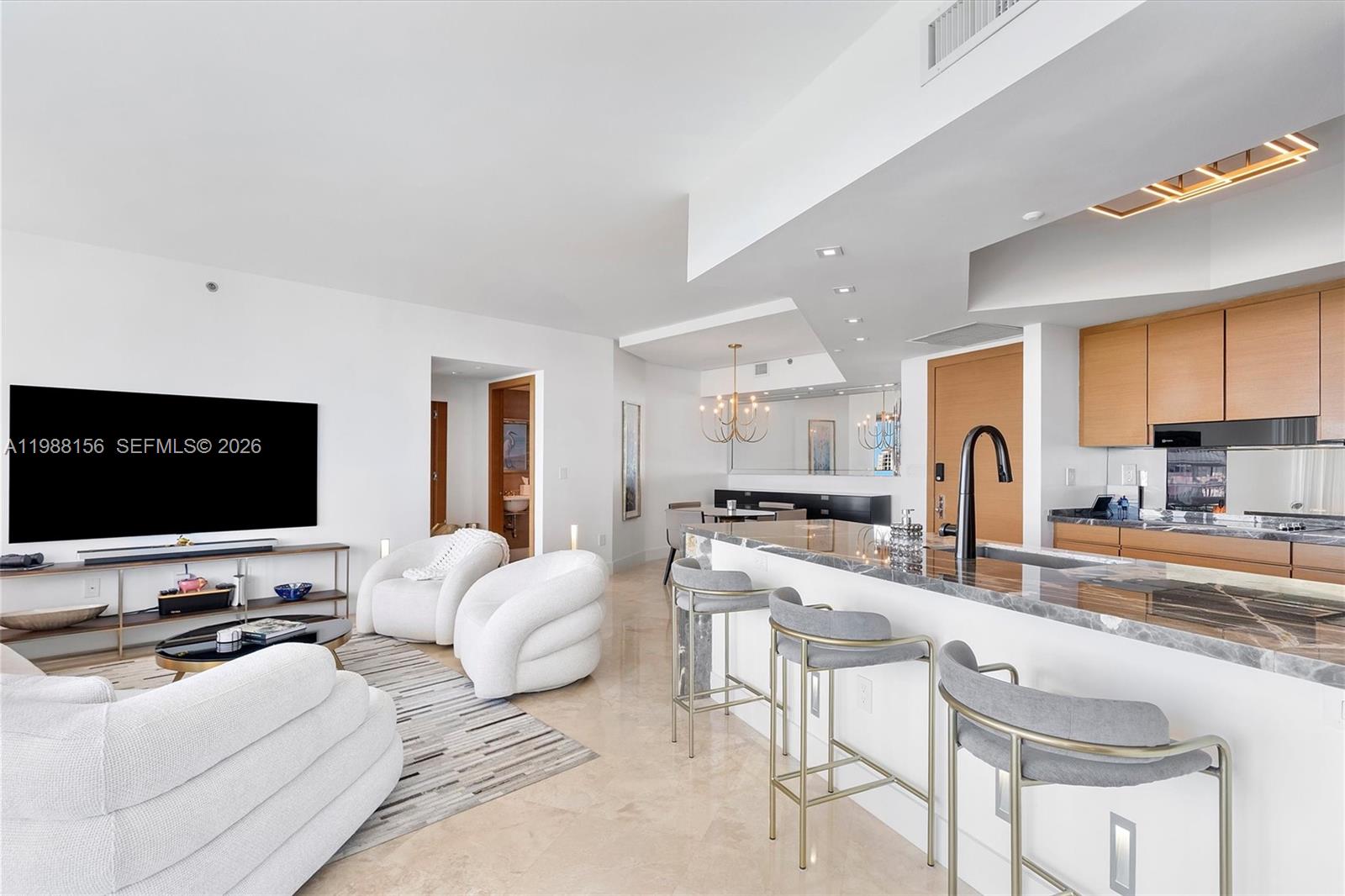 1000 S Pointe Dr # 705