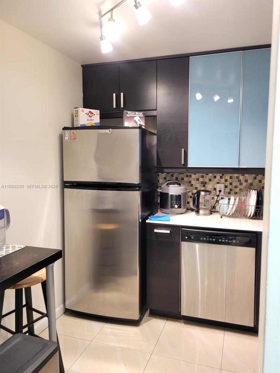 601 Three Islands Blvd # 511