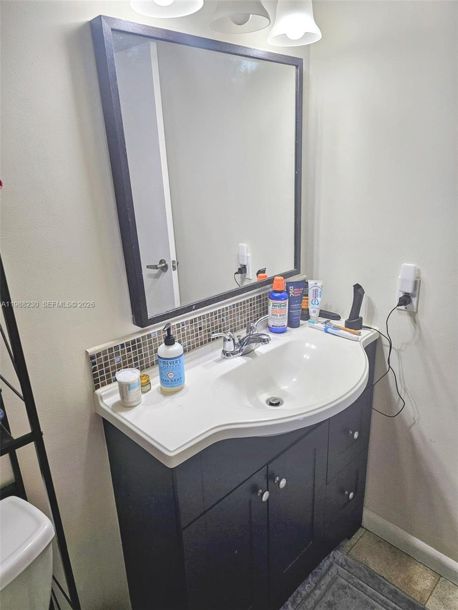 601 Three Islands Blvd # 511