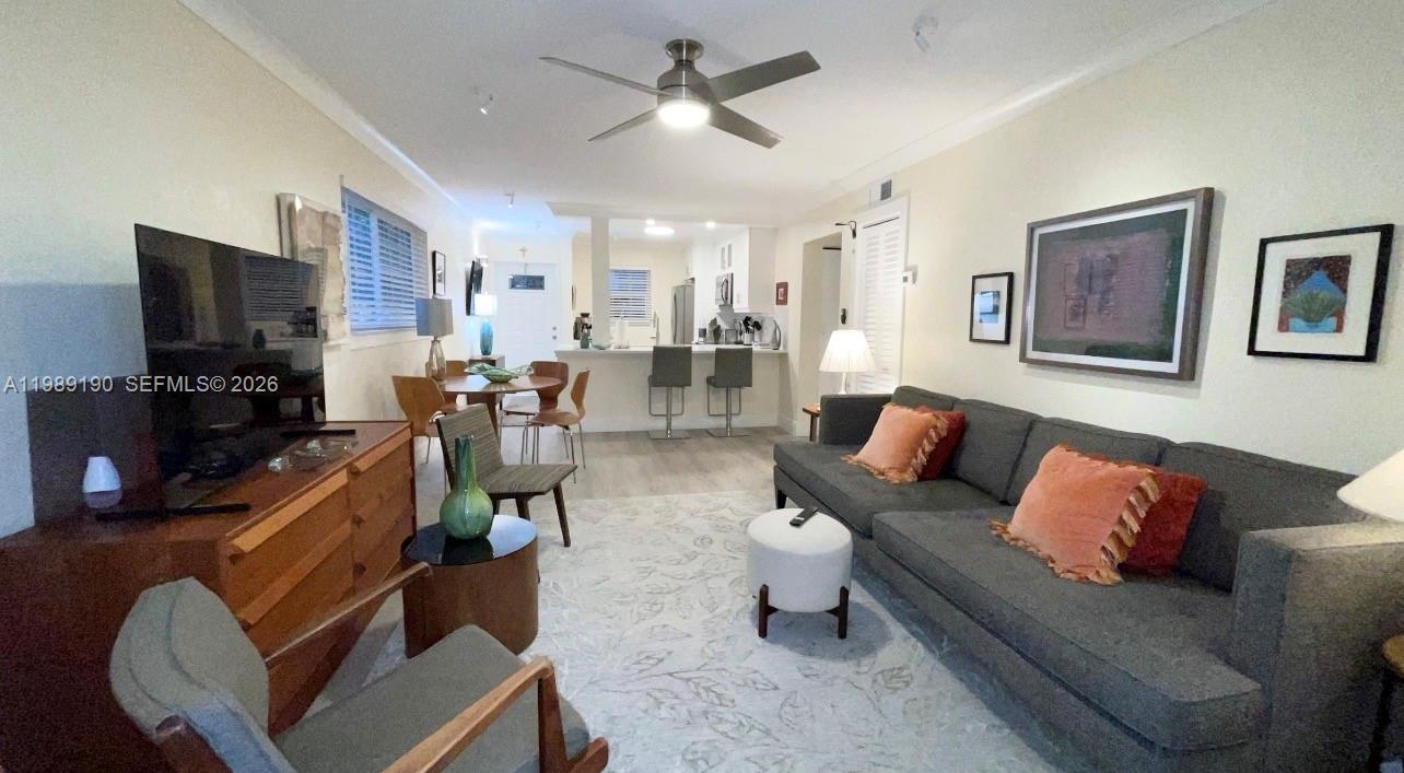 633 NE 2nd Ave # 5
