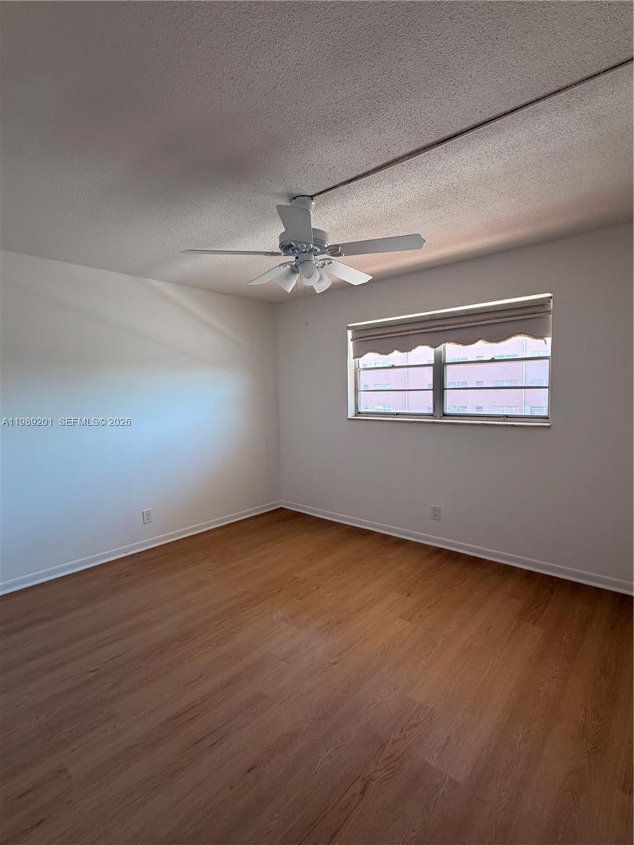 218 NE 12th Ave # 302