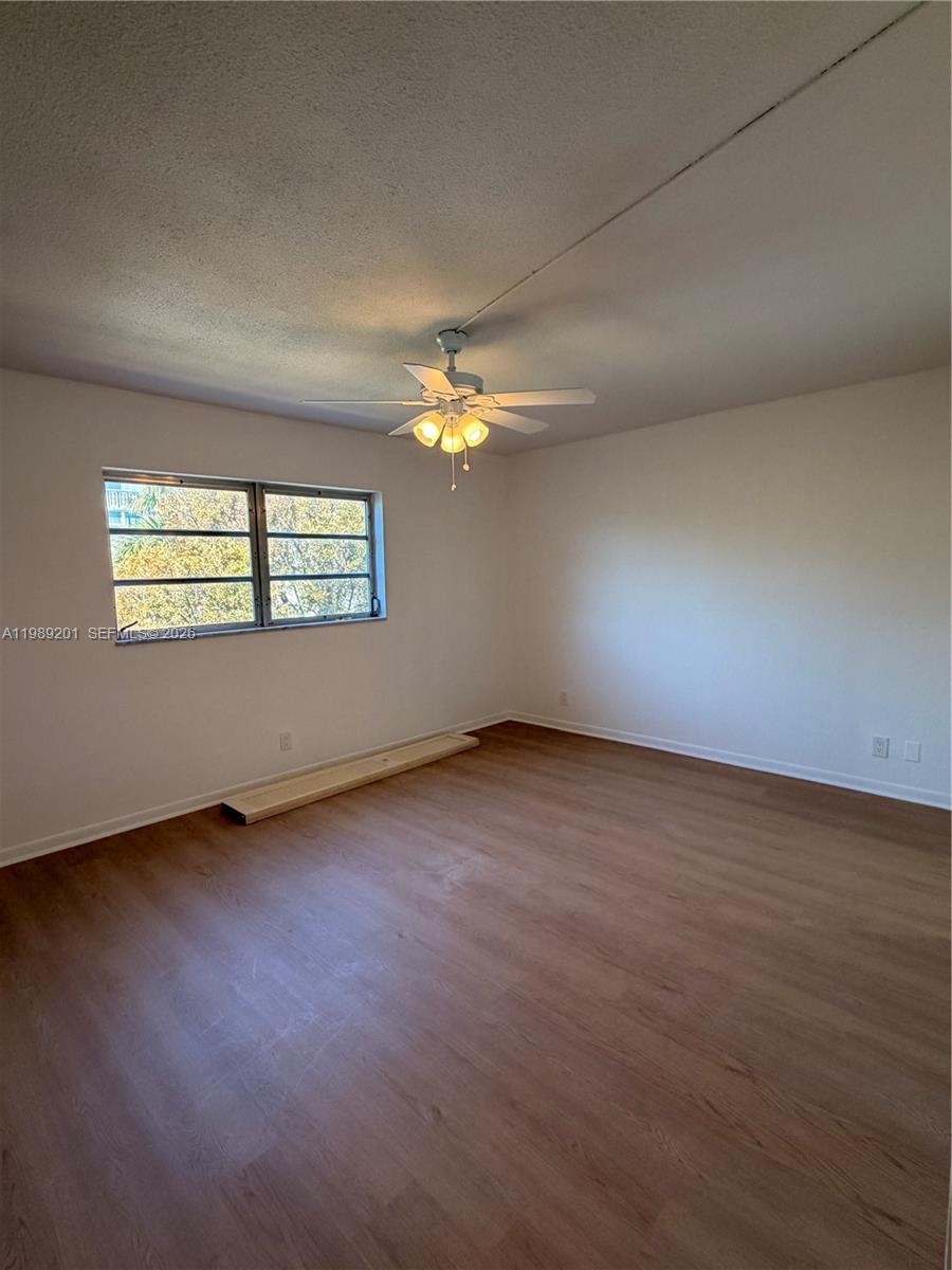 218 NE 12th Ave # 302