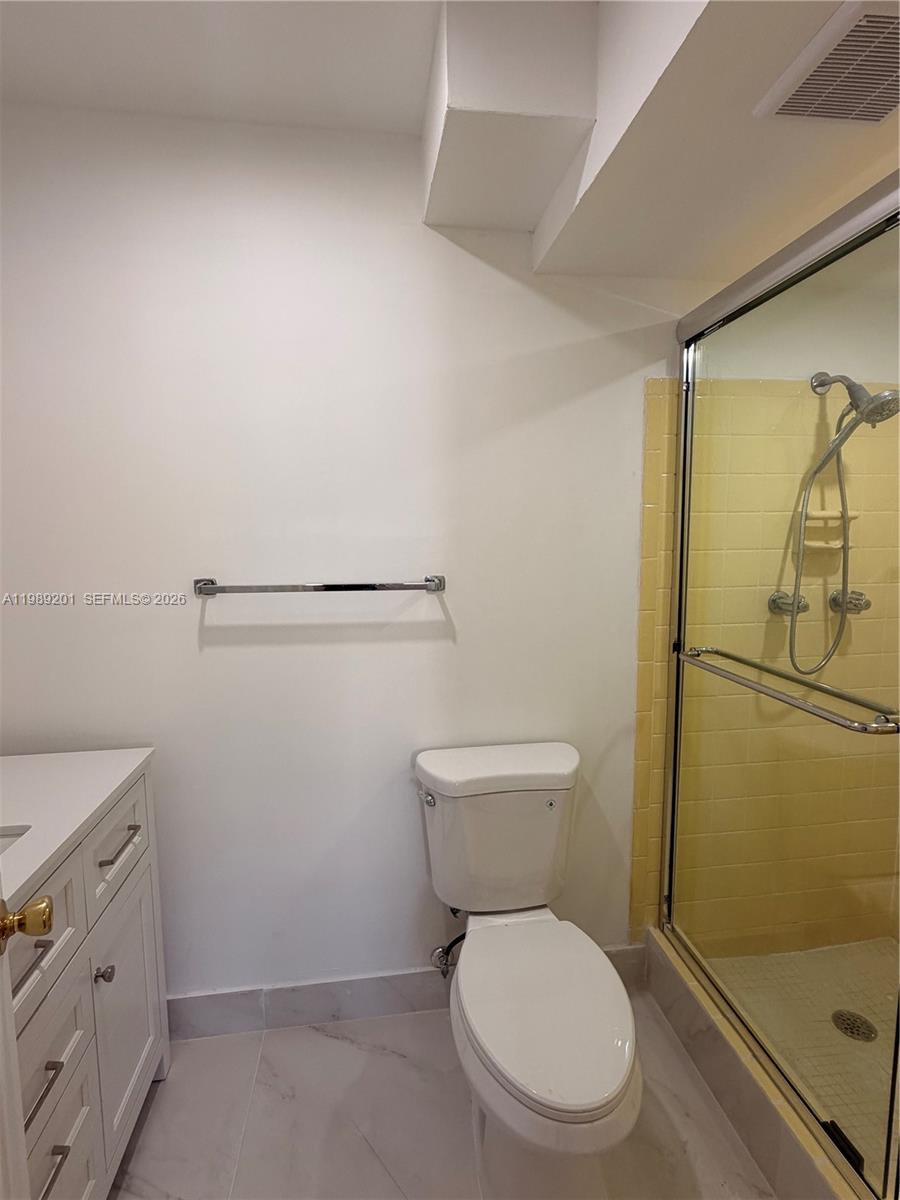 218 NE 12th Ave # 302