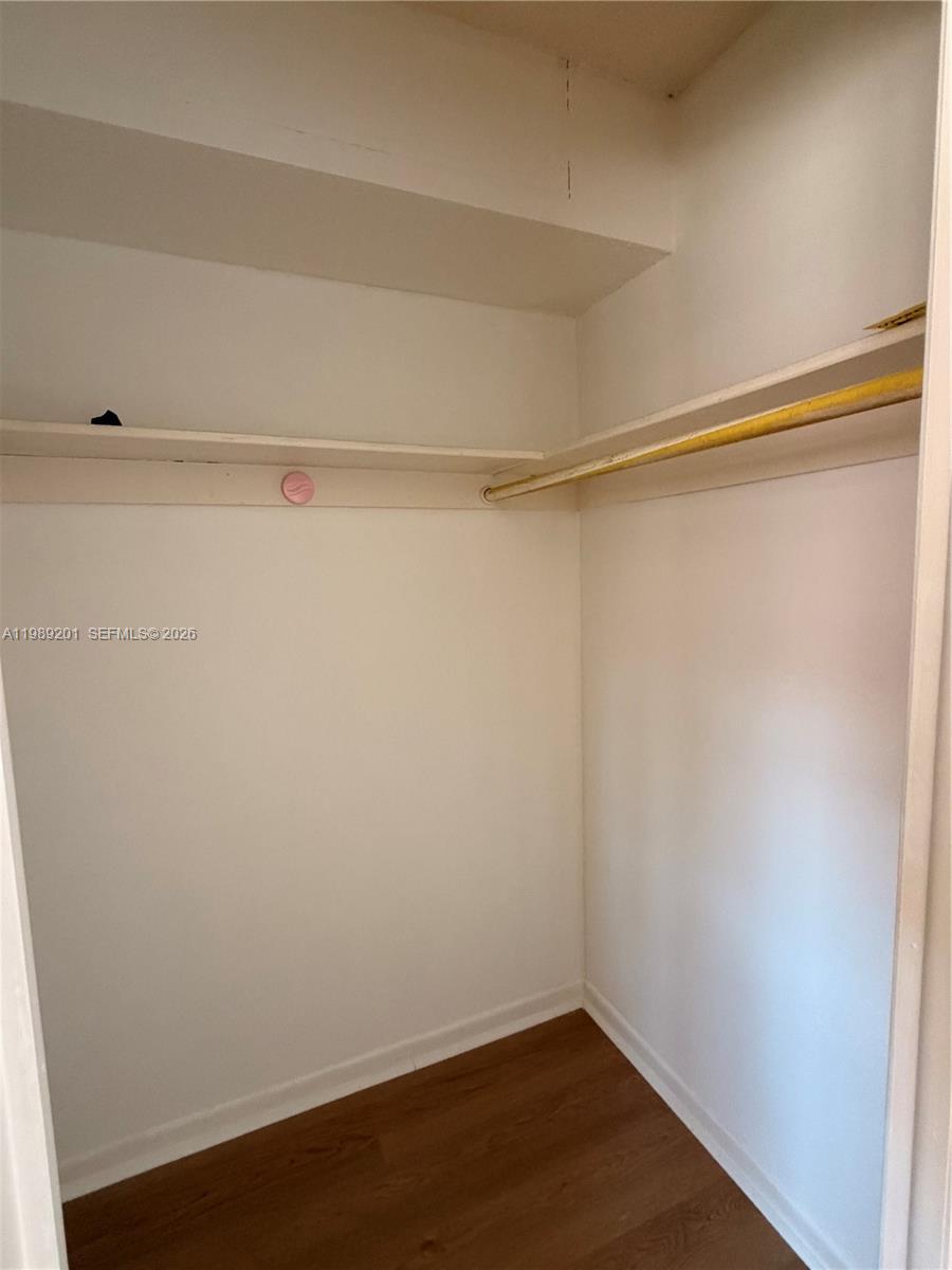 218 NE 12th Ave # 302