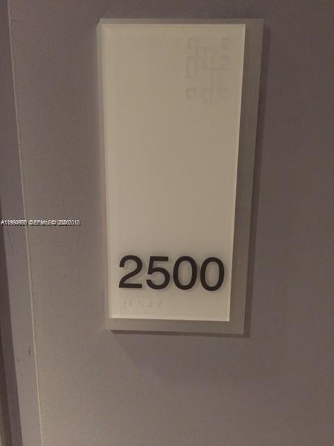 1300 Brickell Bay Dr # 2500