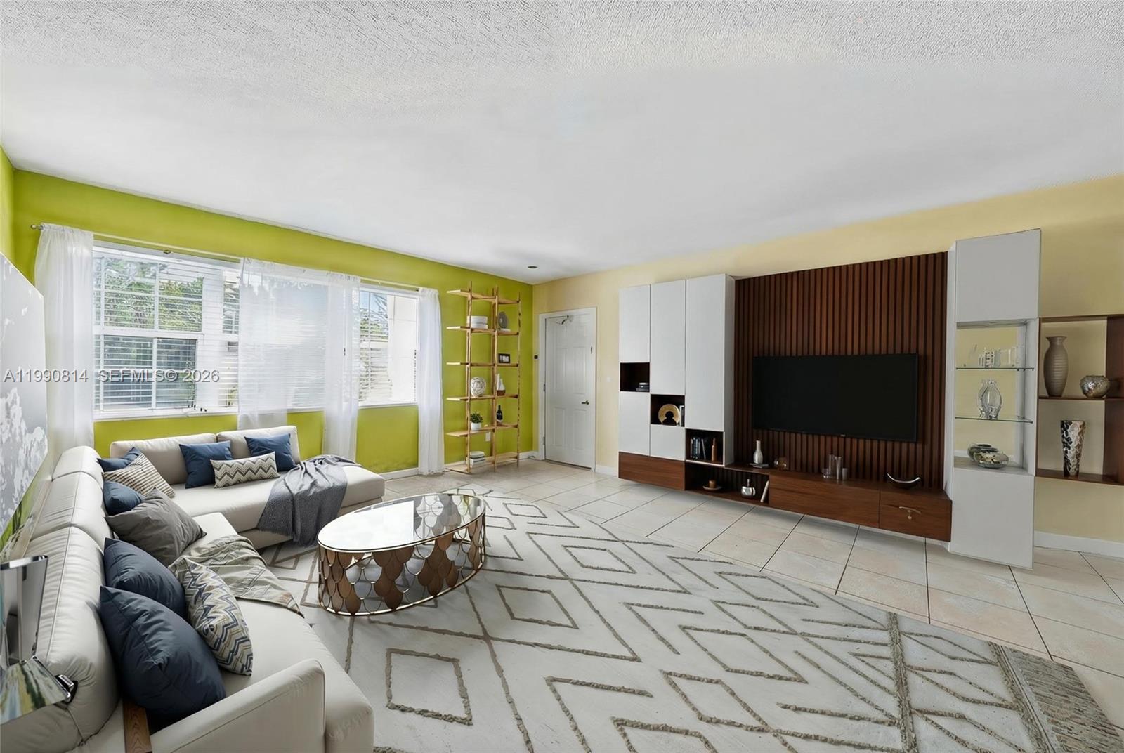 221 SE 9th Ave # 202