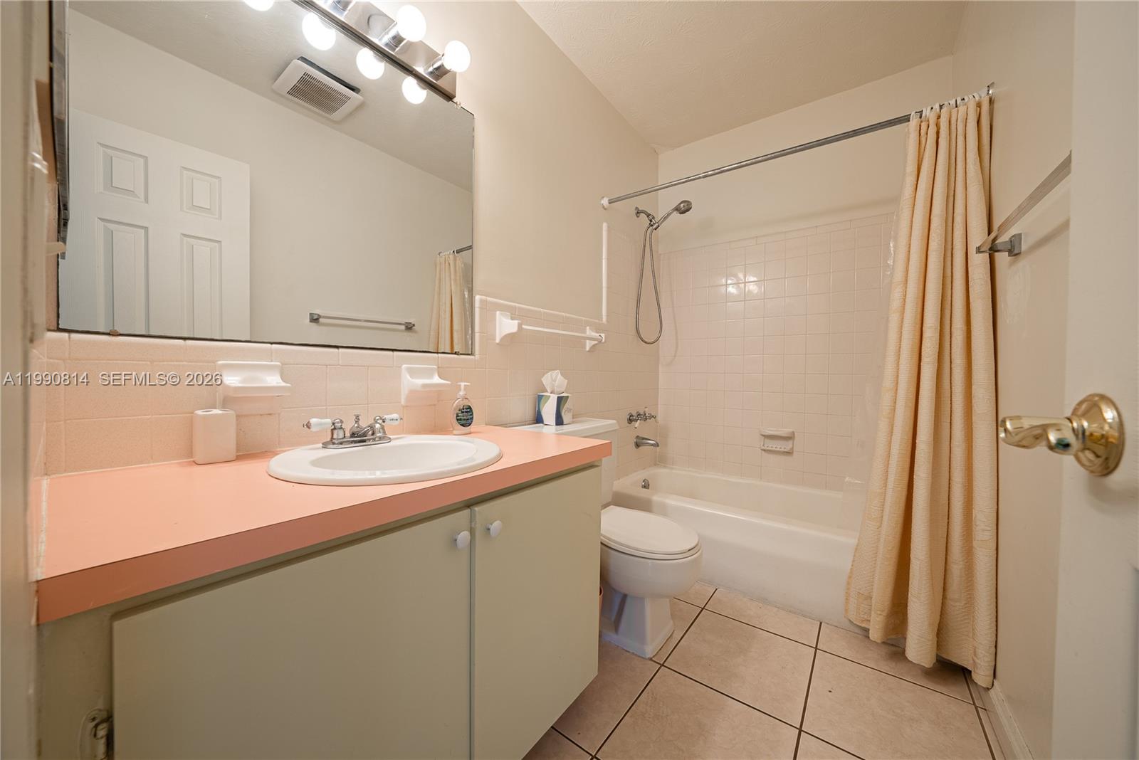 221 SE 9th Ave # 202