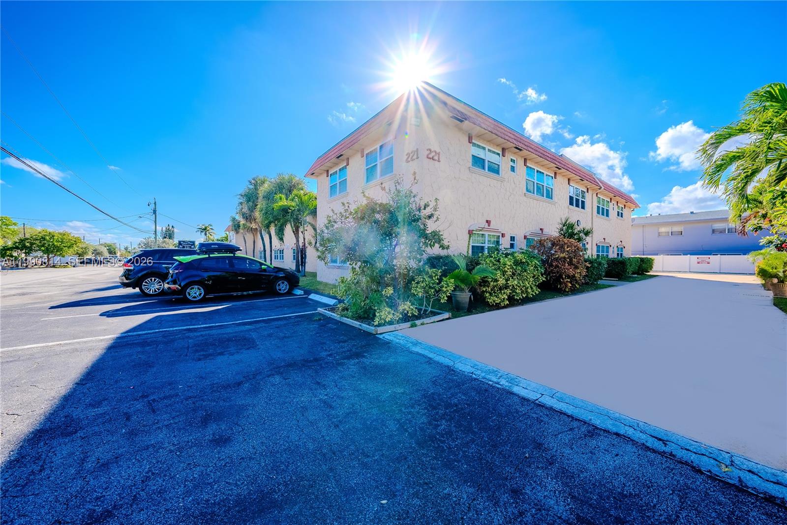 221 SE 9th Ave # 202