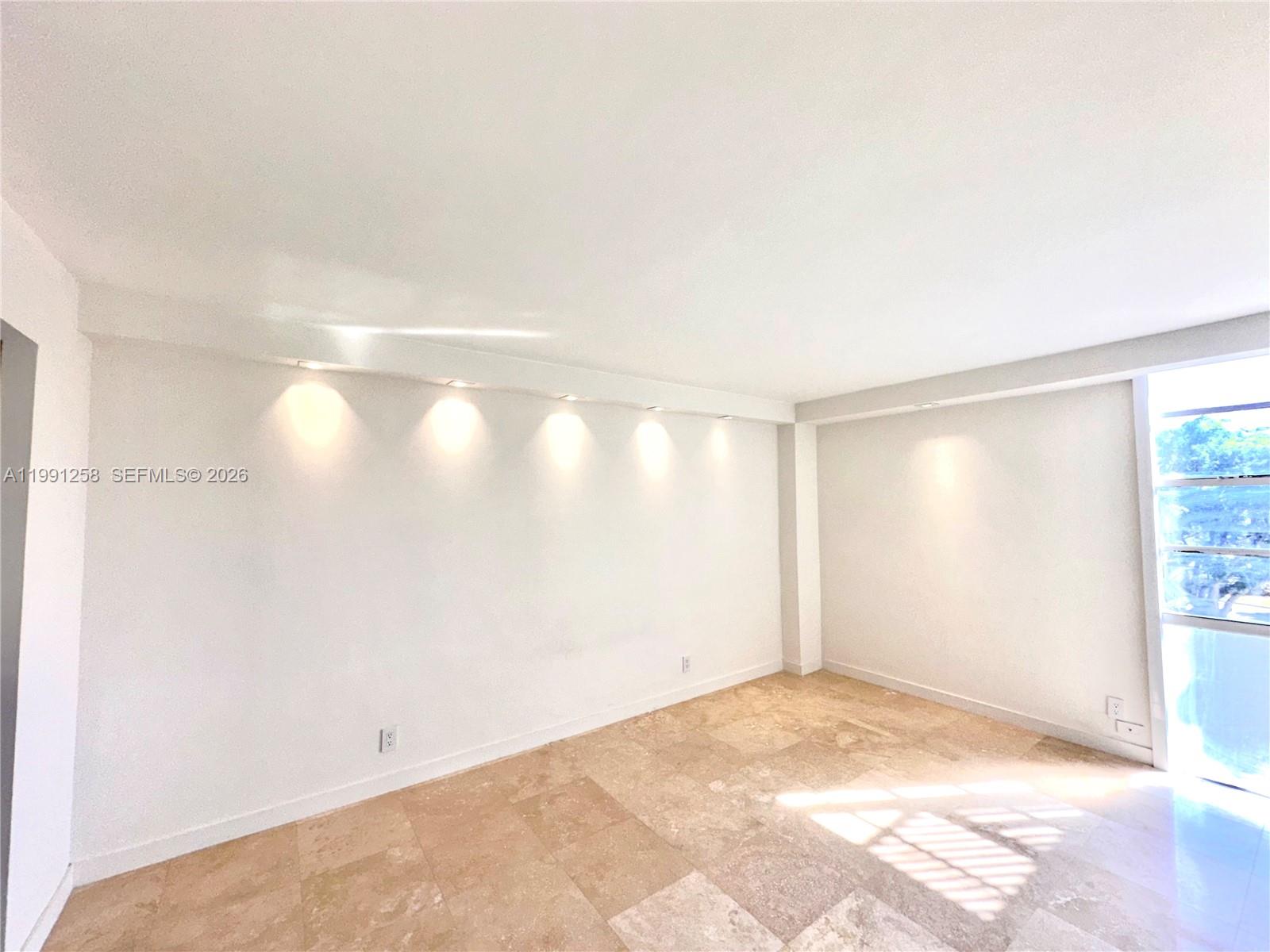 3301 N Country Club Dr # 410