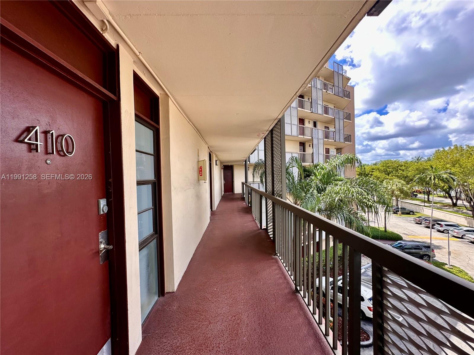 3301 N Country Club Dr # 410