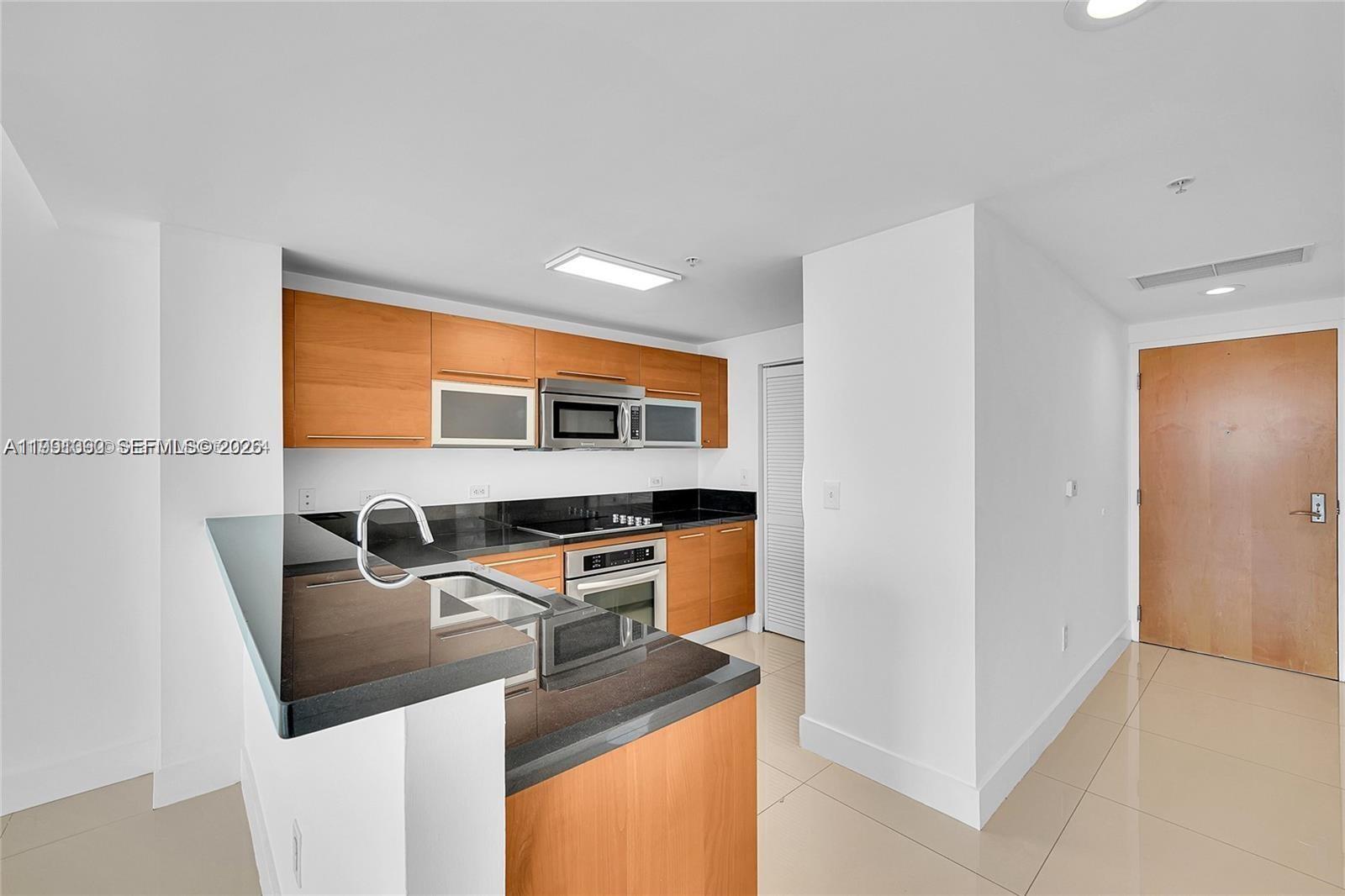 253 NE 2nd St # 2307