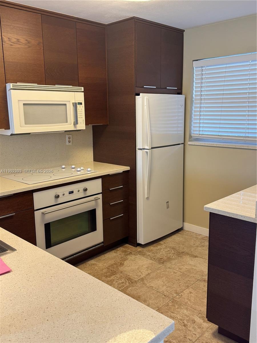 1811 Sabal Palm Dr # 403