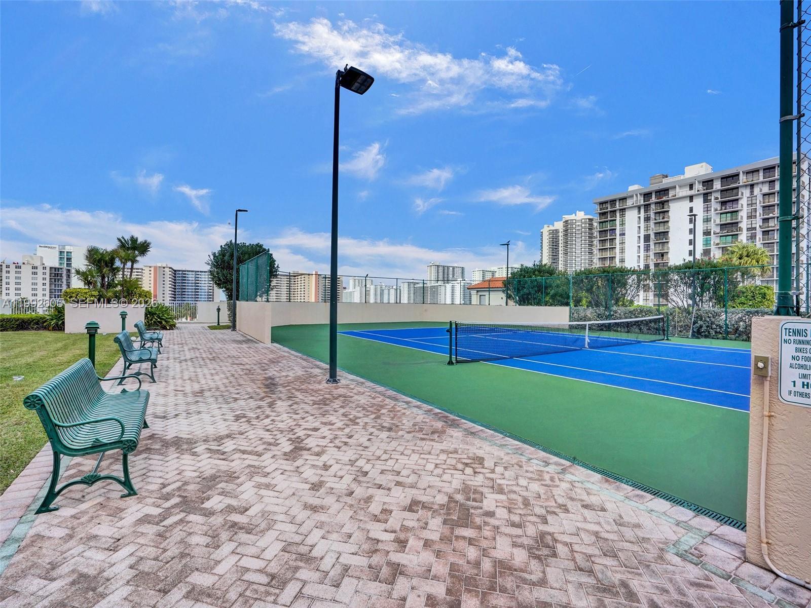 3020 NE 32nd Ave # 1125