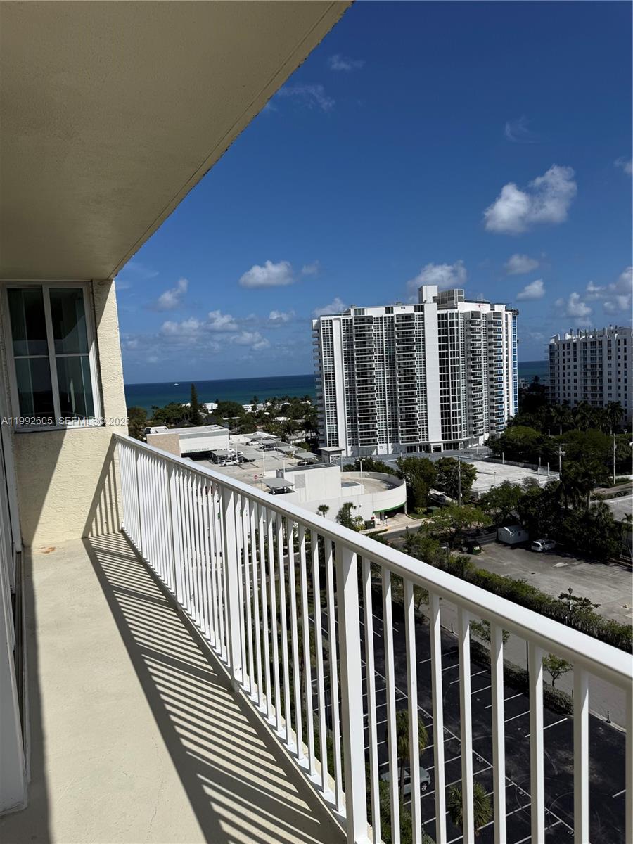 3020 NE 32nd Ave # 1125