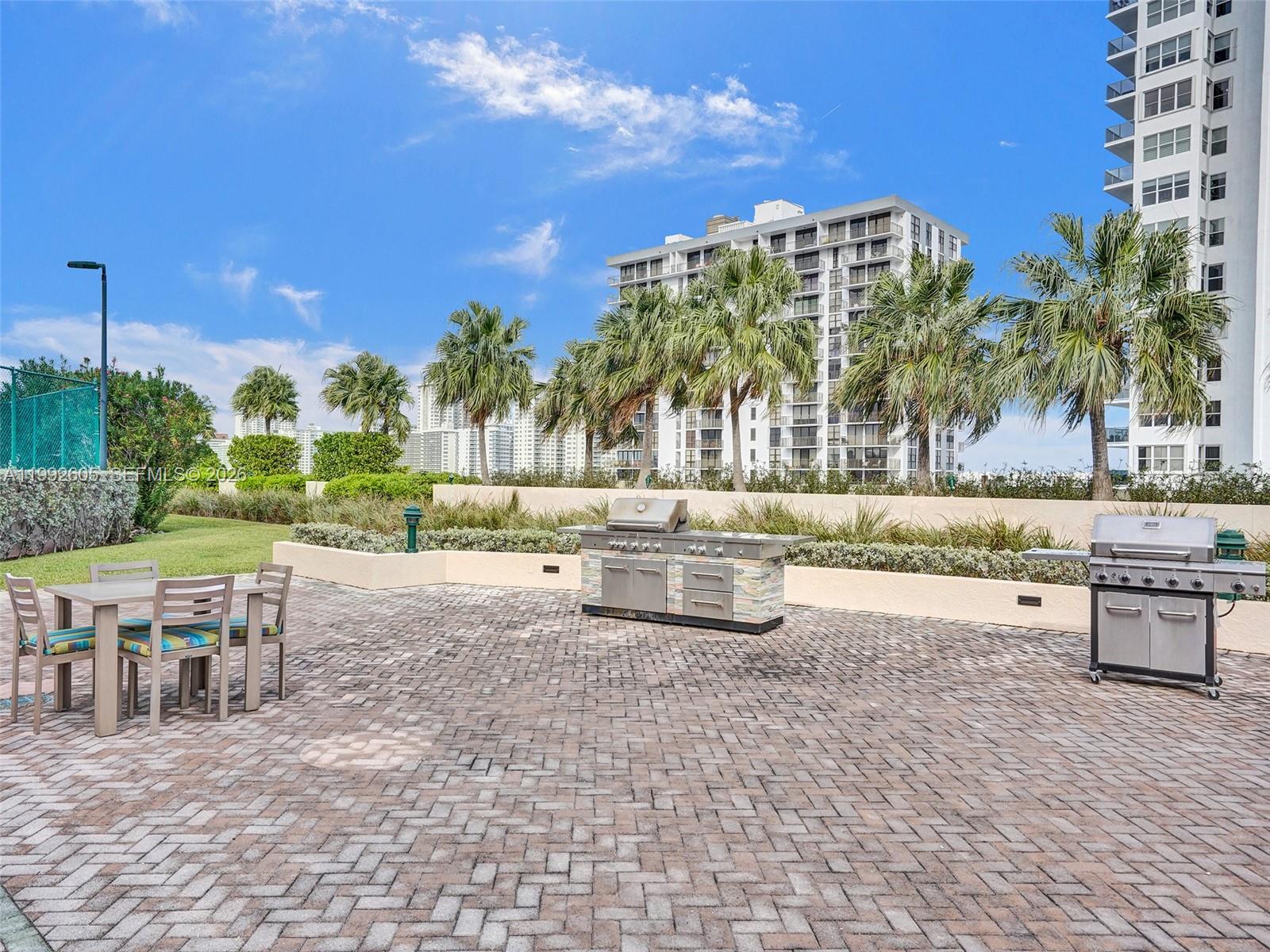 3020 NE 32nd Ave # 1125