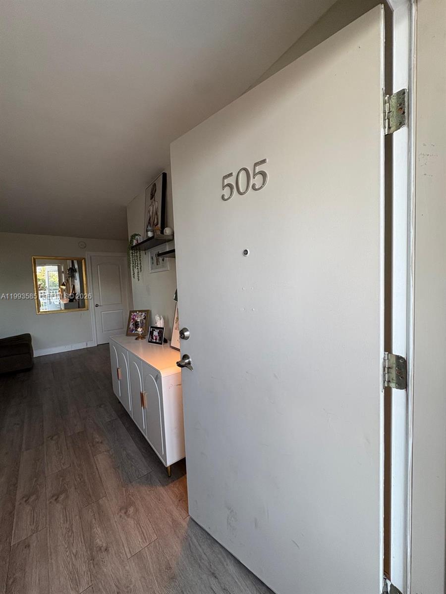 910 Michigan Ave # 505