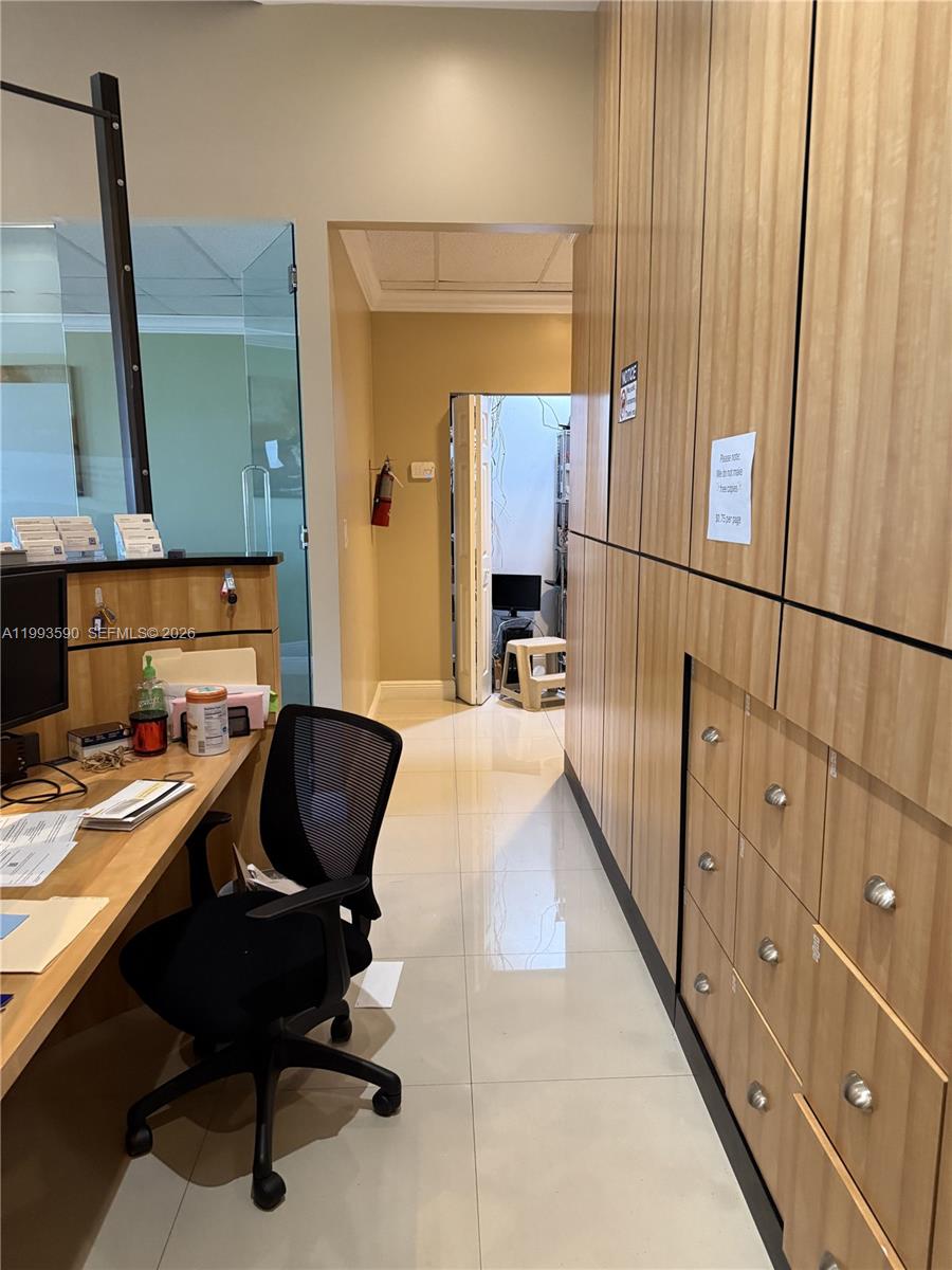 4502 Inverrary Blvd # K