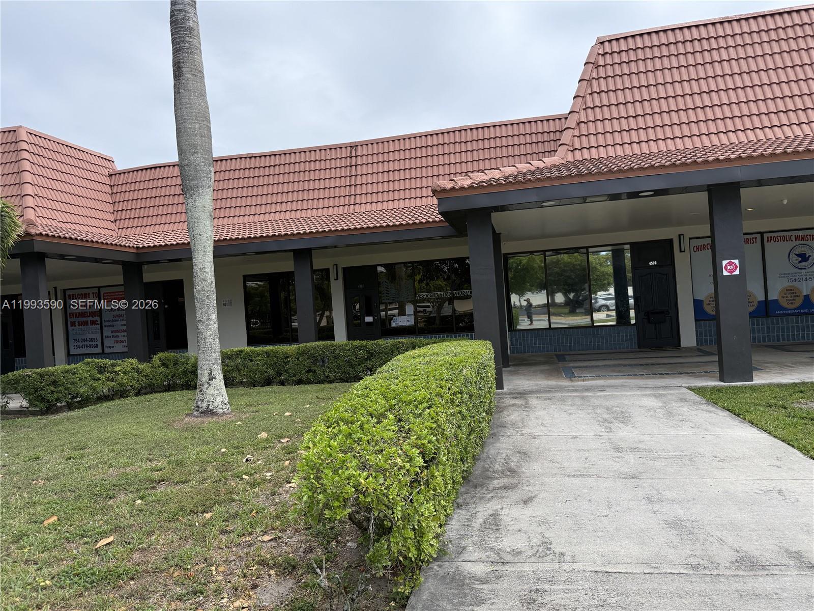 4502 Inverrary Blvd # K