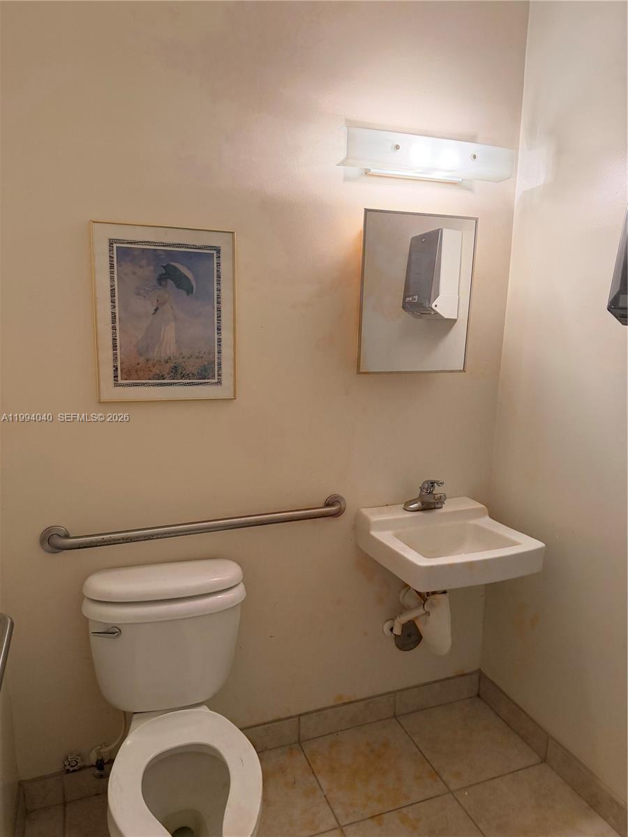 4700 W Prospect Rd # 111