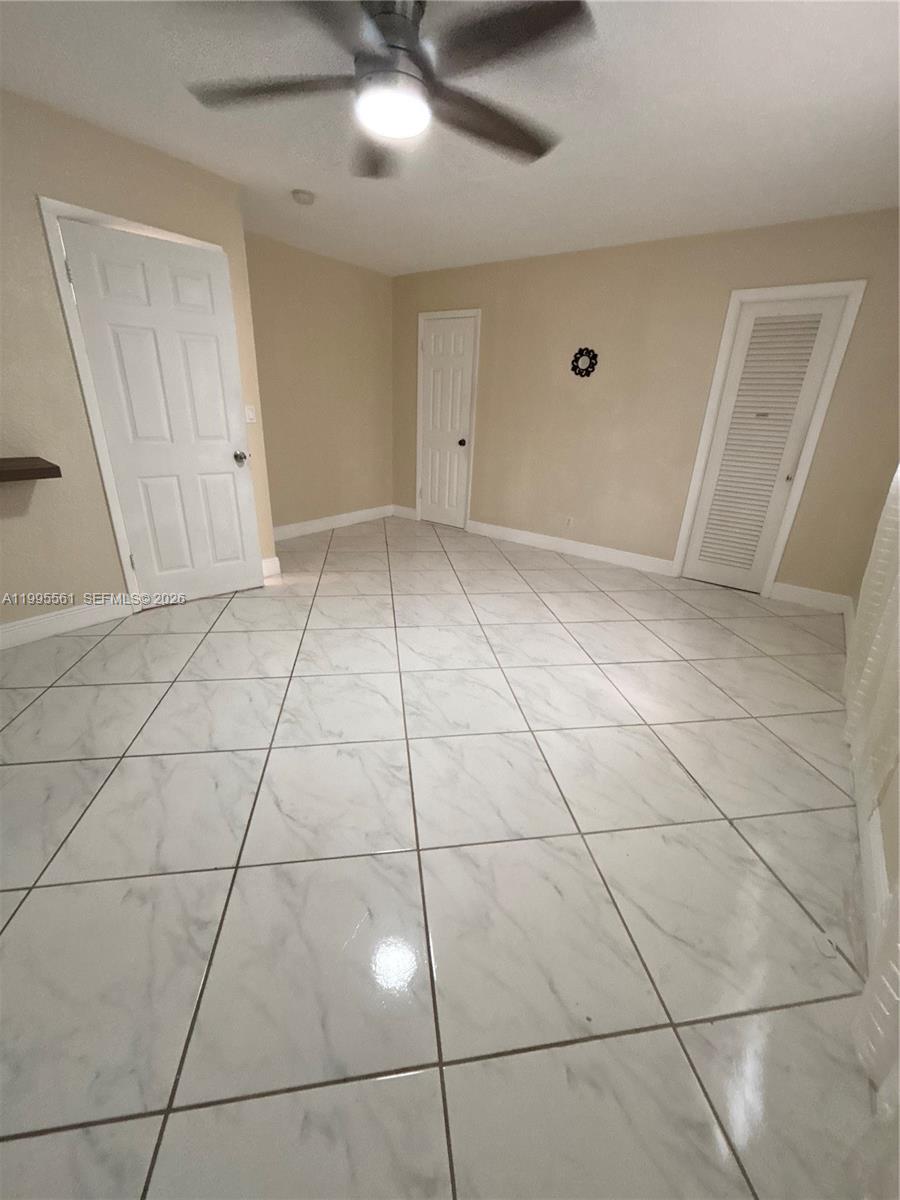 839 S Highland Dr Unit: Right