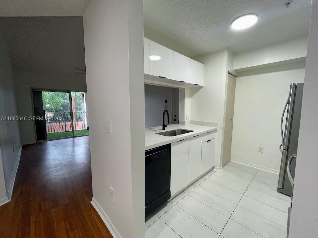 12124 Saint Andrews Pl # 305