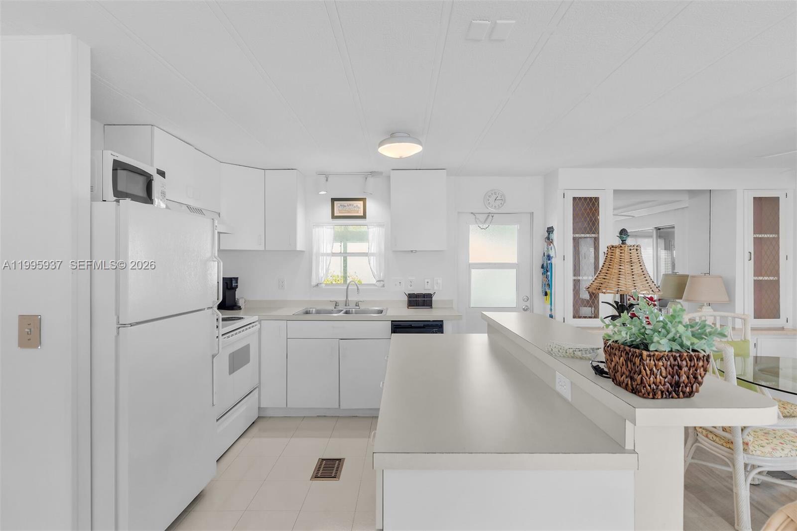 812 S Silver Cir